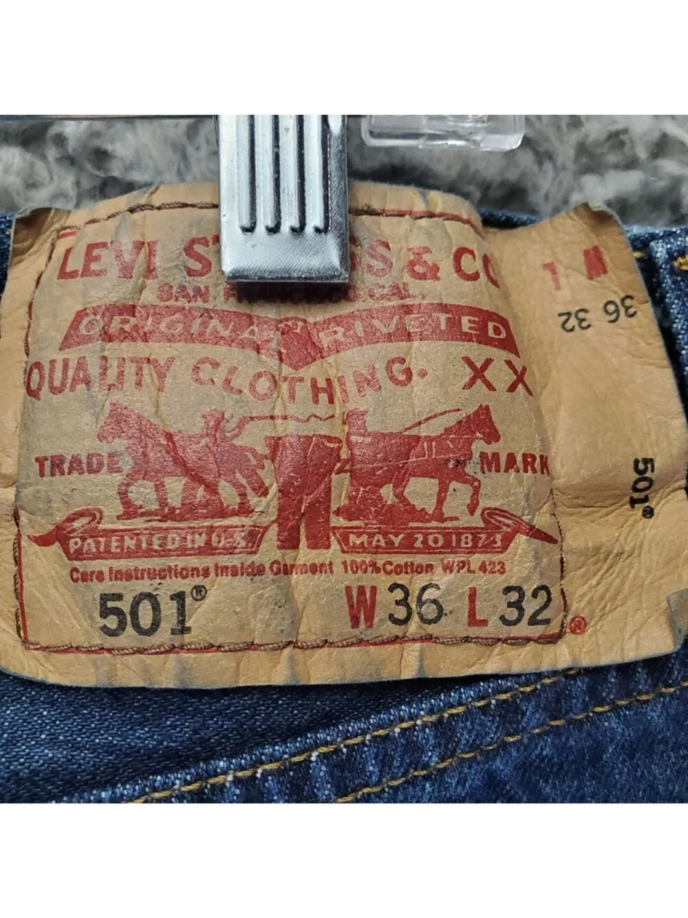 Levis durable classic